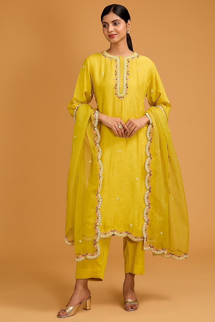 Yellow Dola Silk Zari Embroidered Straight Kurta Set by Baidehi at Pernia's Pop Up Shop