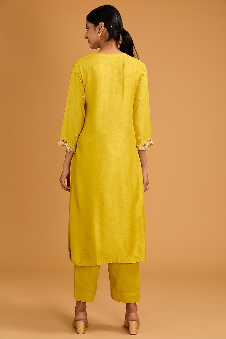 Yellow Dola Silk Zari Embroidered Straight Kurta Set by Baidehi at Pernia's Pop Up Shop