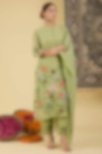 Sage Green Mal Chanderi Floral Embroidered Kurta Set by Baidehi at Pernia's Pop Up Shop