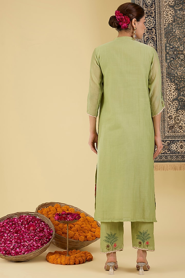 Sage Green Mal Chanderi Floral Embroidered Kurta Set by Baidehi at Pernia's Pop Up Shop