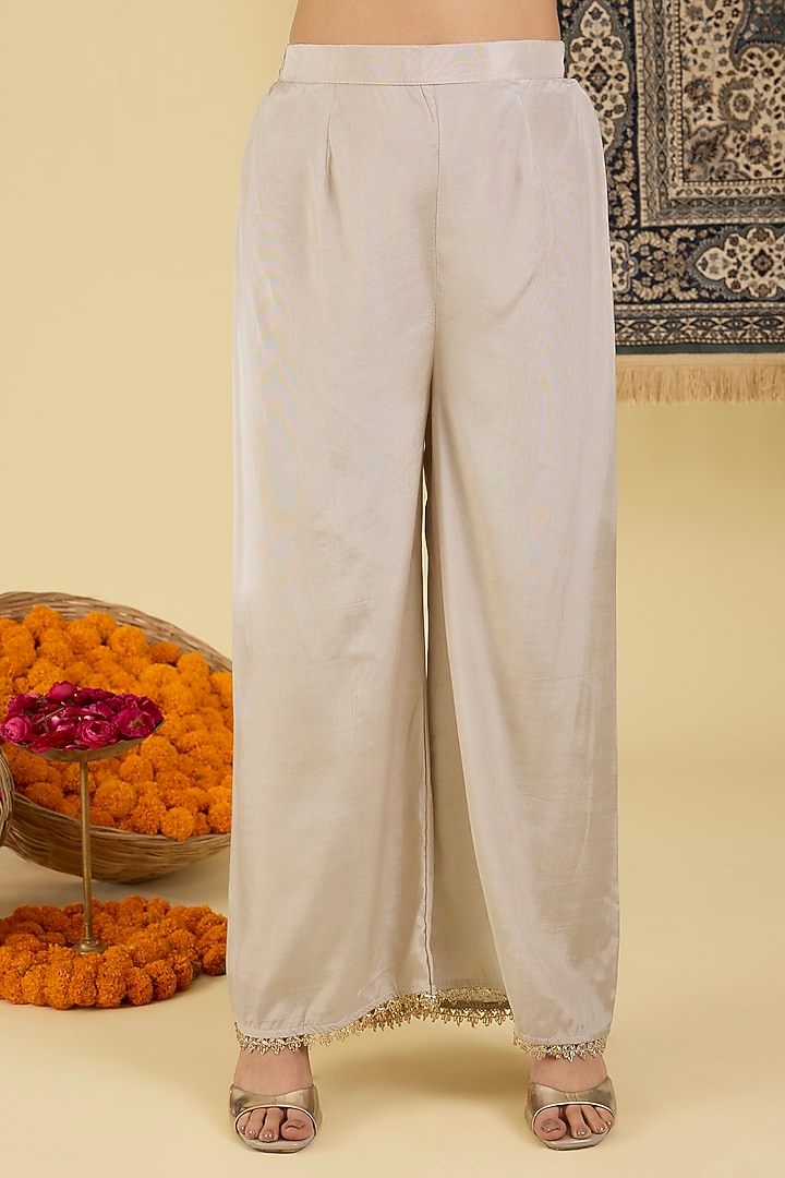 Soft Grey Mal Chanderi Floral Embroidered Kurta Set by Baidehi at Pernia's Pop Up Shop