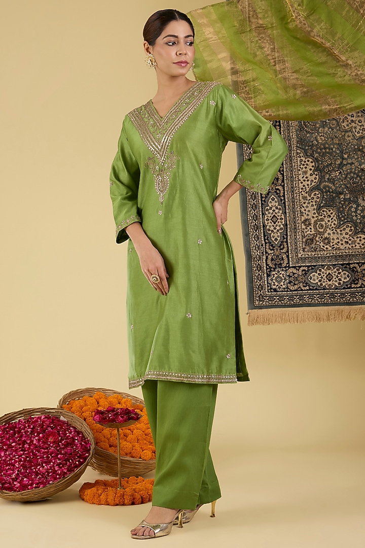 Olive Green Pure Chanderi Motif Embroidered Kurta Set by Baidehi at Pernia's Pop Up Shop