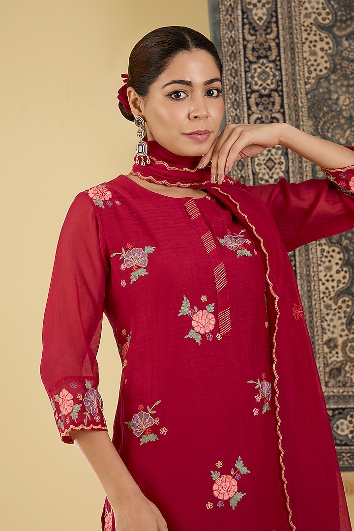 Ruby Red Mal Chanderi Floral Embroidered Kurta Set by Baidehi at Pernia's Pop Up Shop