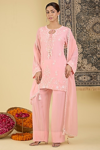 Blush Pink Bemberg Silk Embroidered Kurta Set by Baidehi