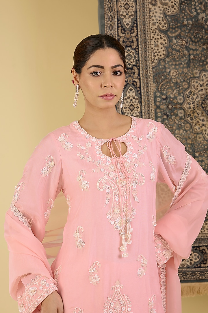 Blush Pink Bemberg Silk Embroidered Kurta Set by Baidehi at Pernia's Pop Up Shop