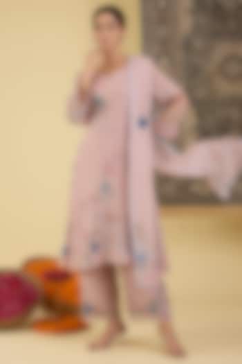 Soft Lilac Mal Chanderi Floral Embroidered Kurta Set by Baidehi at Pernia's Pop Up Shop