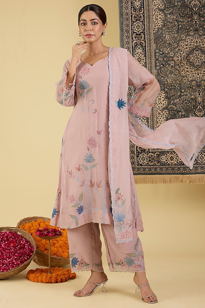 Soft Lilac Mal Chanderi Floral Embroidered Kurta Set by Baidehi at Pernia's Pop Up Shop