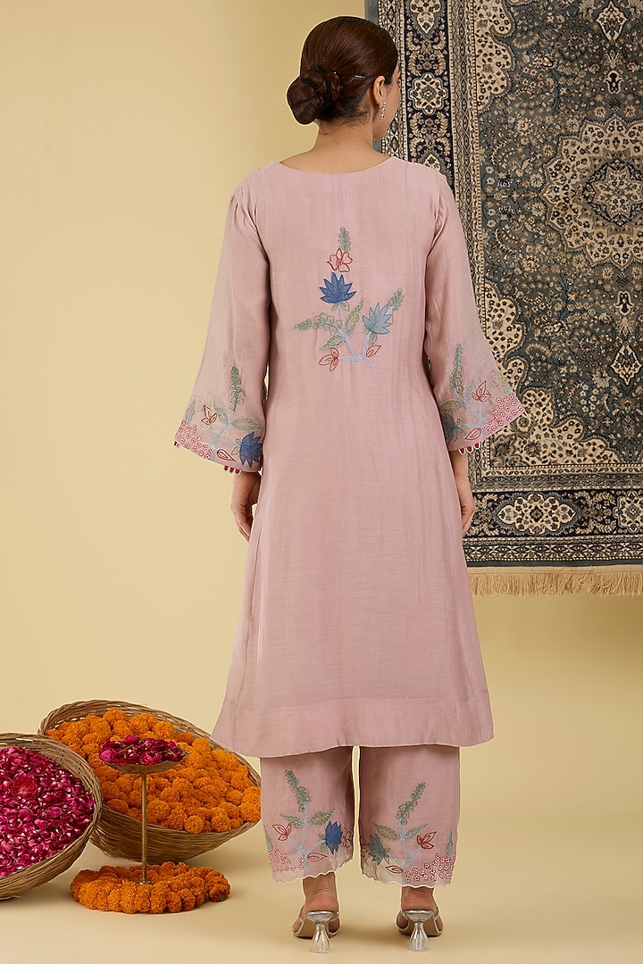 Soft Lilac Mal Chanderi Floral Embroidered Kurta Set by Baidehi at Pernia's Pop Up Shop