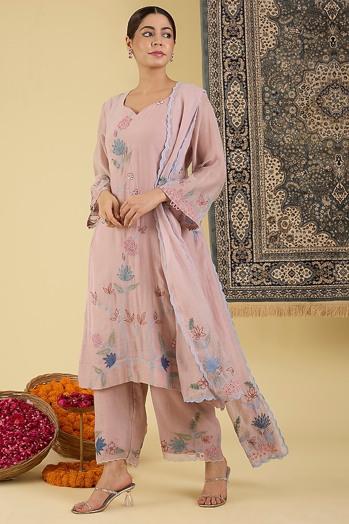 Soft Lilac Mal Chanderi Floral Embroidered Kurta Set by Baidehi at Pernia's Pop Up Shop