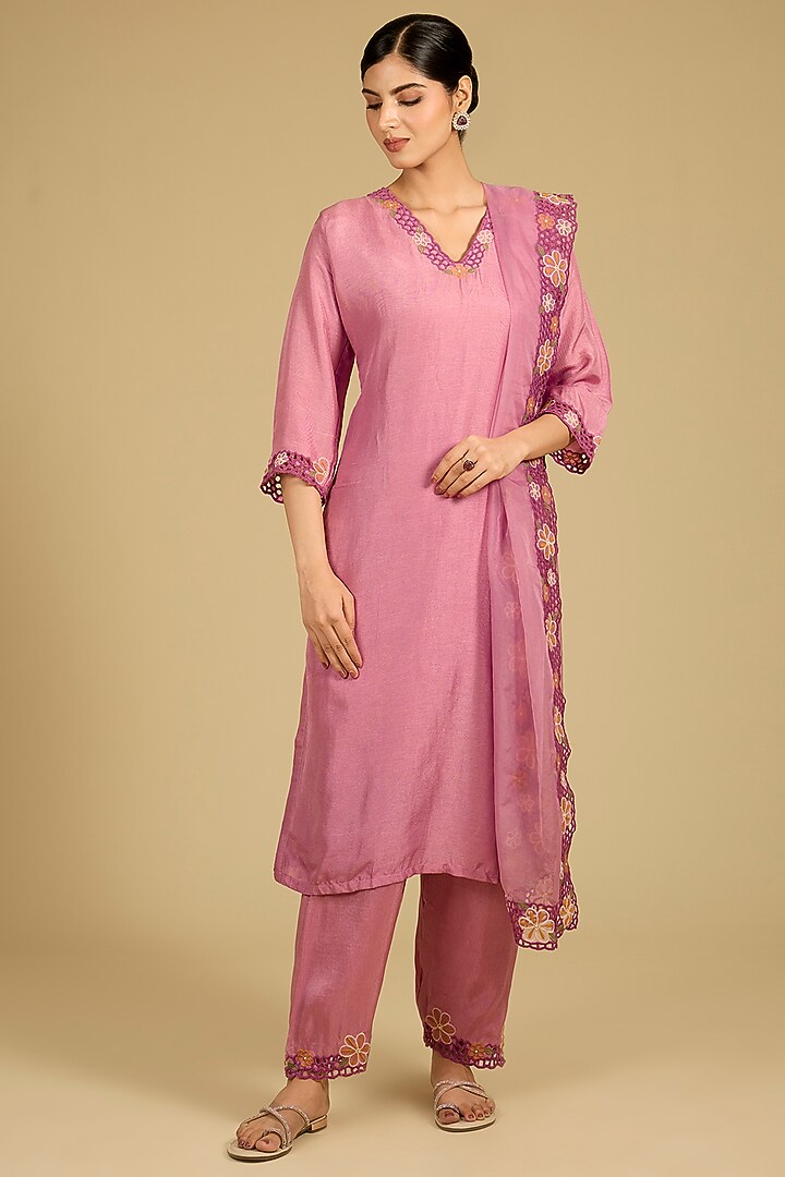 Lavender Pink Cotton Chanderi Thread Work Kurta Set by Baidehi at Pernia's Pop Up Shop
