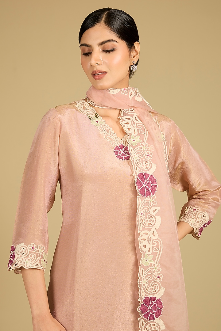 Dusty Rose Pink Shimmer Thread Work Kurta Set by Baidehi at Pernia's Pop Up Shop