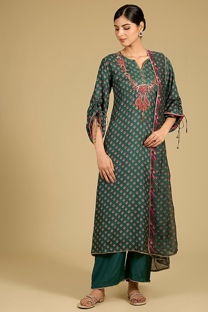 Amazon Green Dola Silk Printed & Bead Work Kurta Set by Baidehi at Pernia's Pop Up Shop
