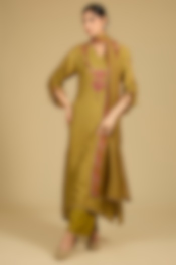 Mustard Dola Silk Printed & Bead Work Kurta Set by Baidehi at Pernia's Pop Up Shop