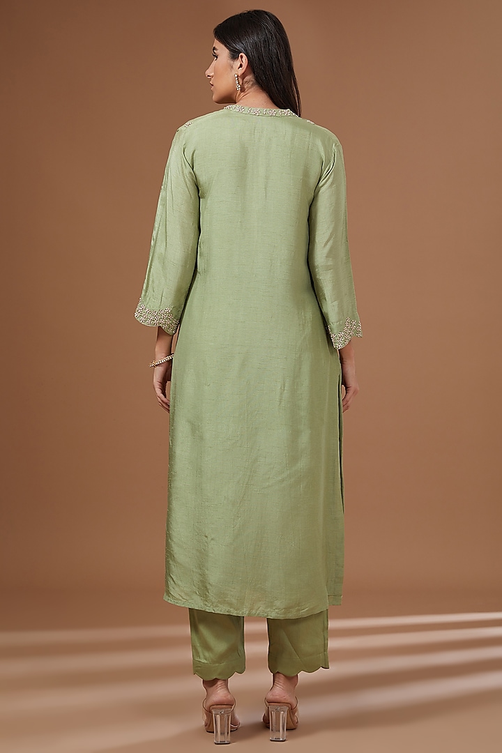 Green Bemberg Silk Dabka Embroidered Kurta Set by Baidehi at Pernia's Pop Up Shop