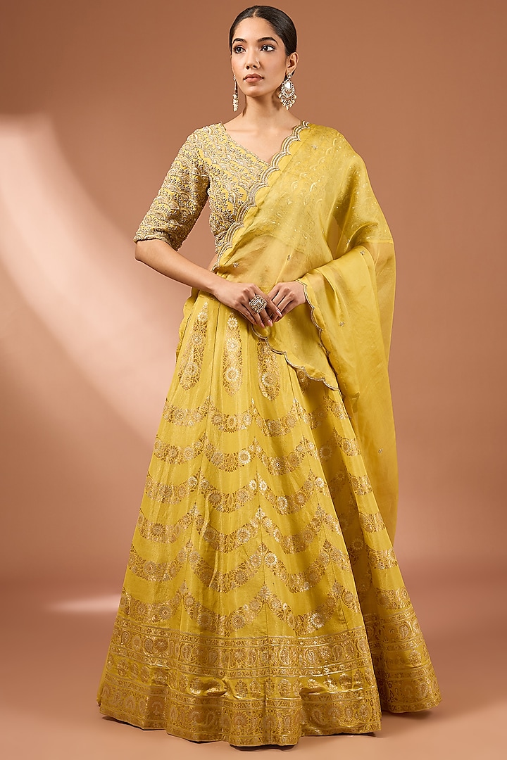 Yellow Banarasi Silk Zardosi Embellished Wedding Lehenga Set by Baidehi at Pernia's Pop Up Shop