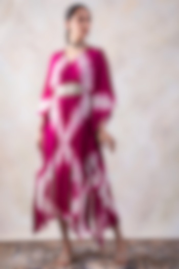 Pink & White Tie-Dye Kaftan by Baidehi at Pernia's Pop Up Shop