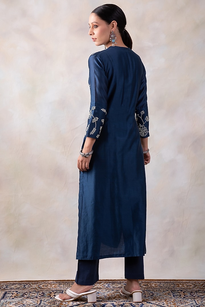 Royal Blue Chanderi Silk Hand Embroidered Kurta With Dupatta by Baidehi at Pernia's Pop Up Shop