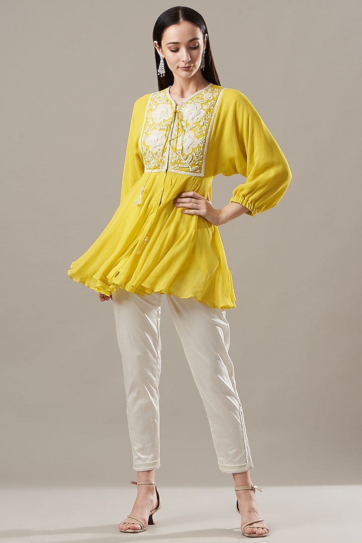 White Crepe Pant Set by Baidehi at Pernia's Pop Up Shop