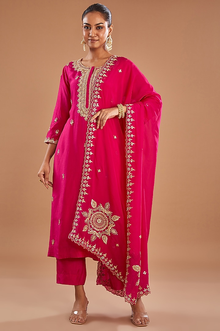Fuchsia Bamberg Silk Gota Patti Embroidered Kurta Set by Baidehi at Pernia's Pop Up Shop