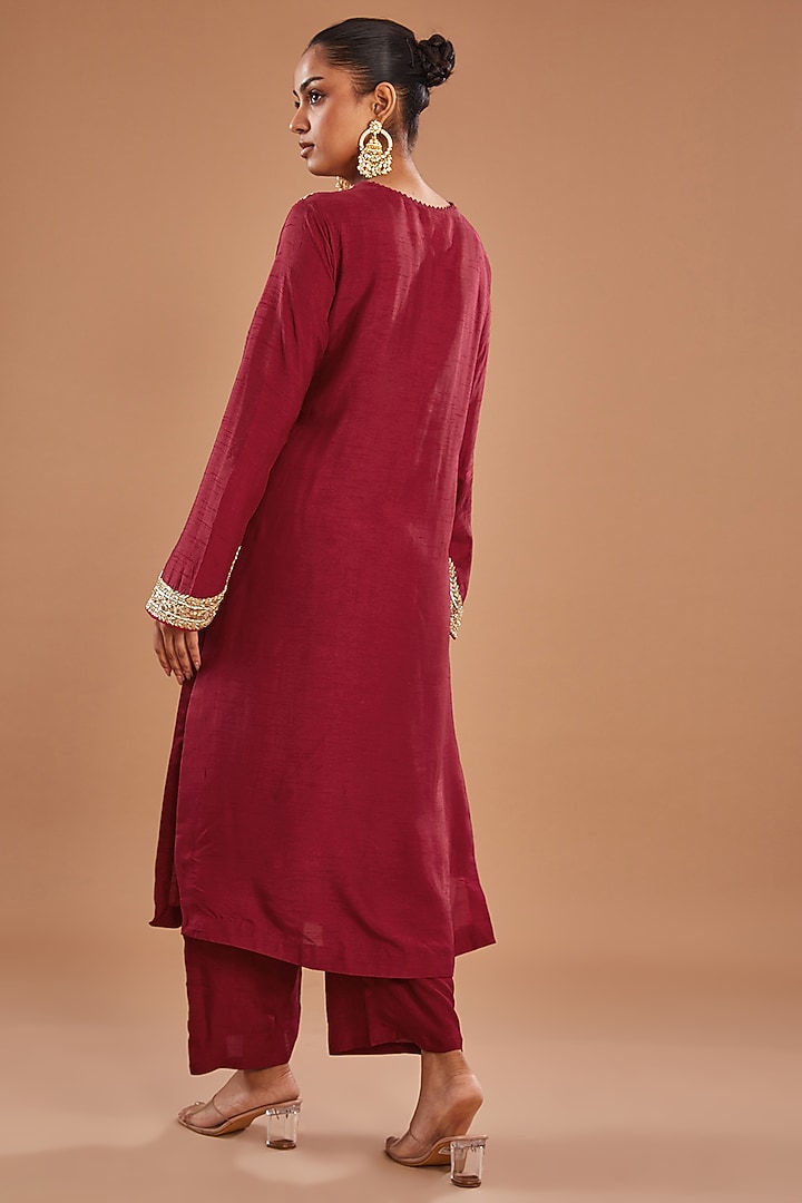 Maroon Bemberg Silk Dabka Embroidered Kurta Set by Baidehi at Pernia's Pop Up Shop