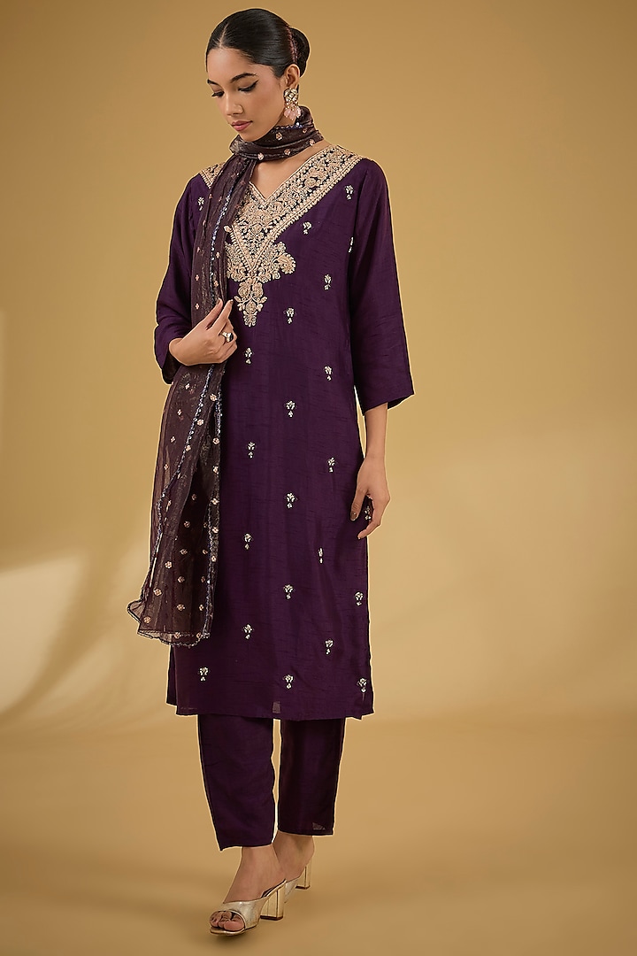 Dark Wine Bamberg Silk Aari & Thread Work Kurta Set by Baidehi at Pernia's Pop Up Shop