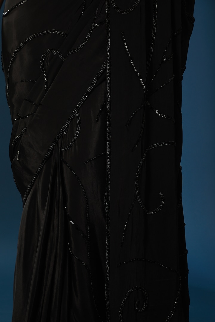 Black Pure Crepe Draped Wedding Saree Set by Baidehi at Pernia's Pop Up Shop