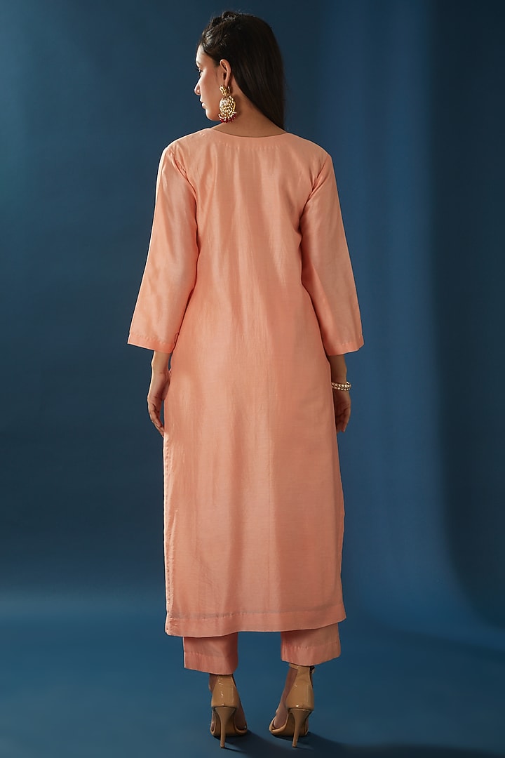 Peach Hand Embroidered Kurta Set by Baidehi at Pernia's Pop Up Shop