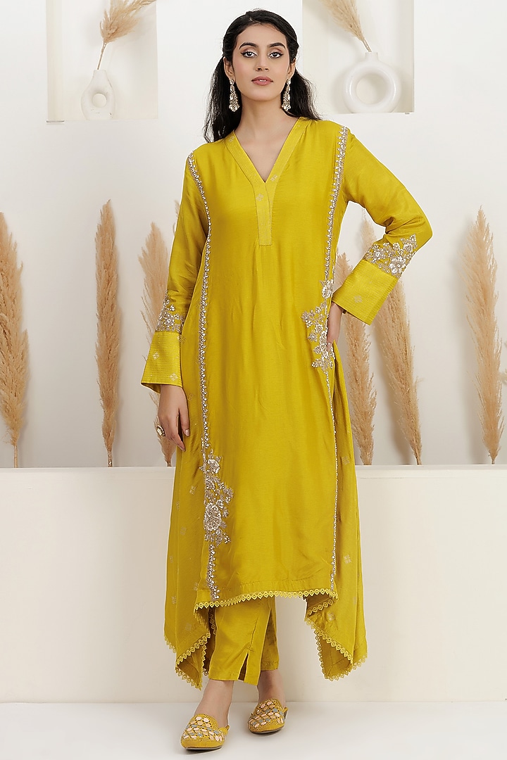 Mustard Bemberg Silk Zari Embroidered Asymmetrical Kurta Set by Baidehi at Pernia's Pop Up Shop
