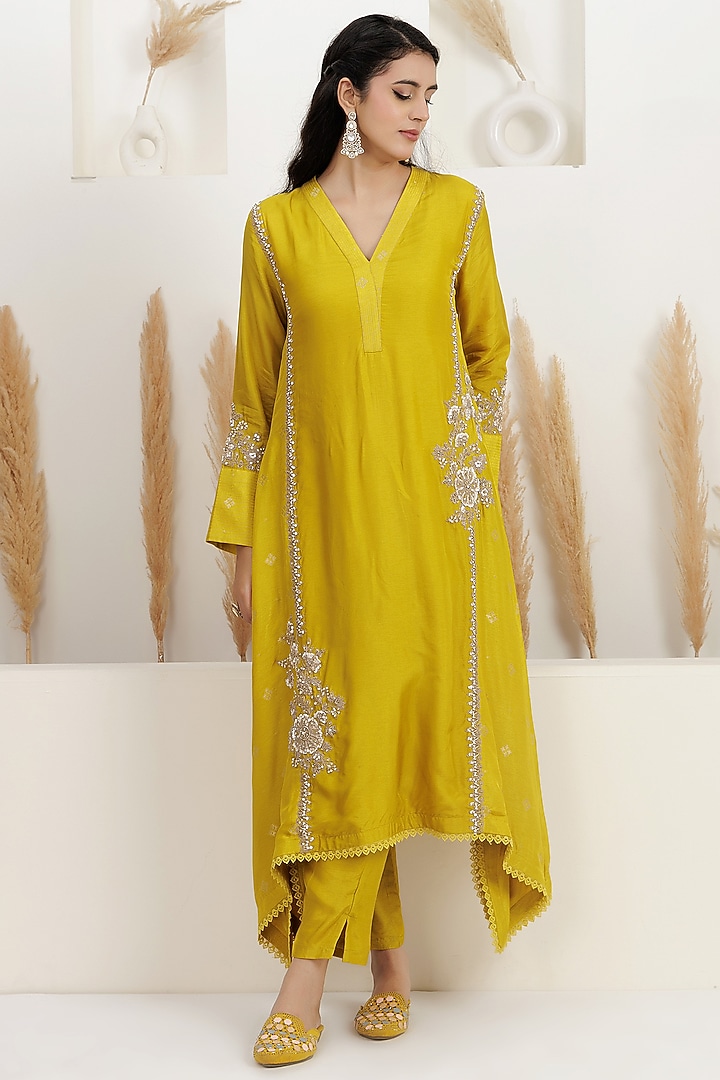 Mustard Bemberg Silk Zari Embroidered Asymmetrical Kurta Set by Baidehi at Pernia's Pop Up Shop