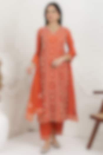 Rust Russian Silk French-Knot Embroidered Kurta Set by Baidehi at Pernia's Pop Up Shop