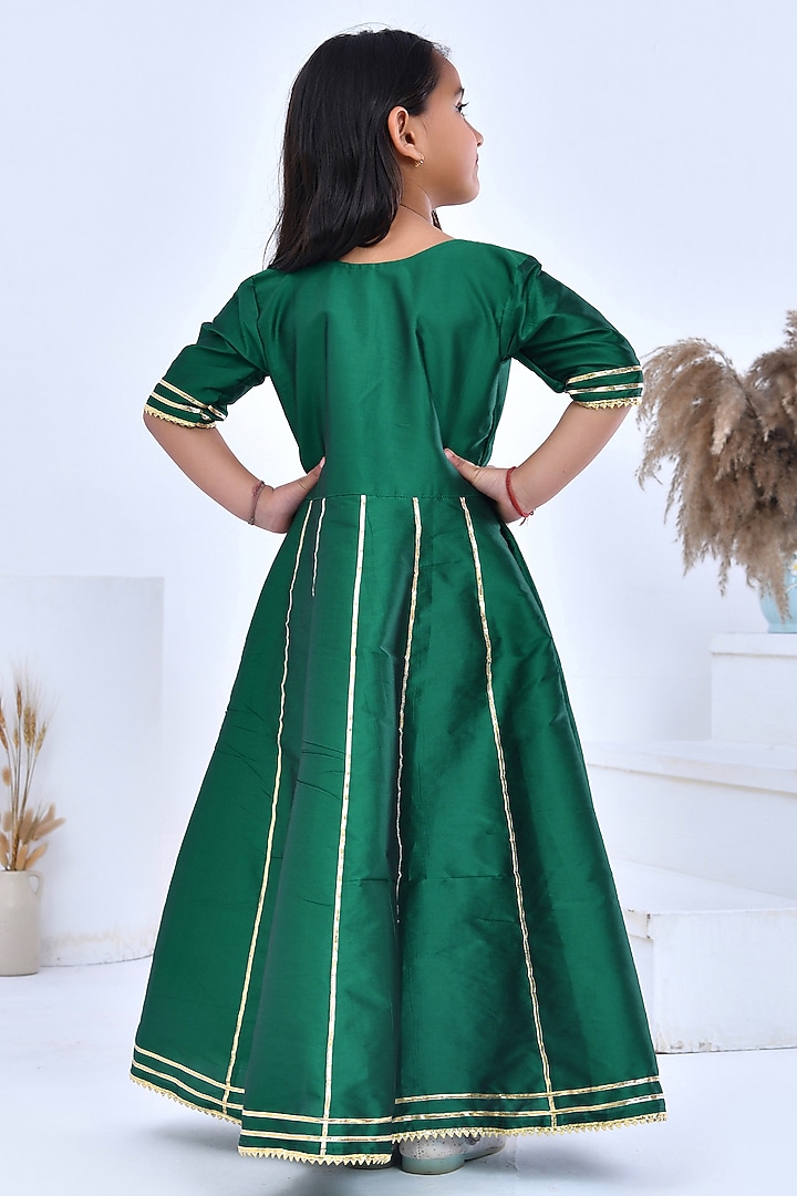Emerald Green Taffeta Silk Gota Embellished Anarkali Set For Girls by Bannhi by Priyanka Rathore - kids at Pernia's Pop Up Shop