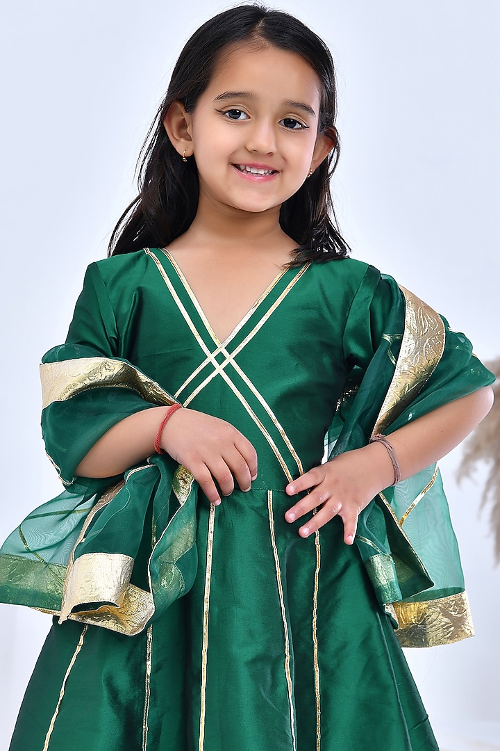 Emerald Green Taffeta Silk Gota Embellished Anarkali Set For Girls by Bannhi by Priyanka Rathore - kids at Pernia's Pop Up Shop
