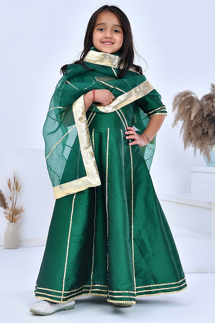Emerald Green Taffeta Silk Gota Embellished Anarkali Set For Girls by Bannhi by Priyanka Rathore - kids at Pernia's Pop Up Shop