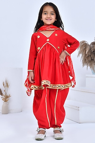 Red Chanderi Lace Embellished Dhoti Set For Girls by Bannhi by Priyanka Rathore - kids