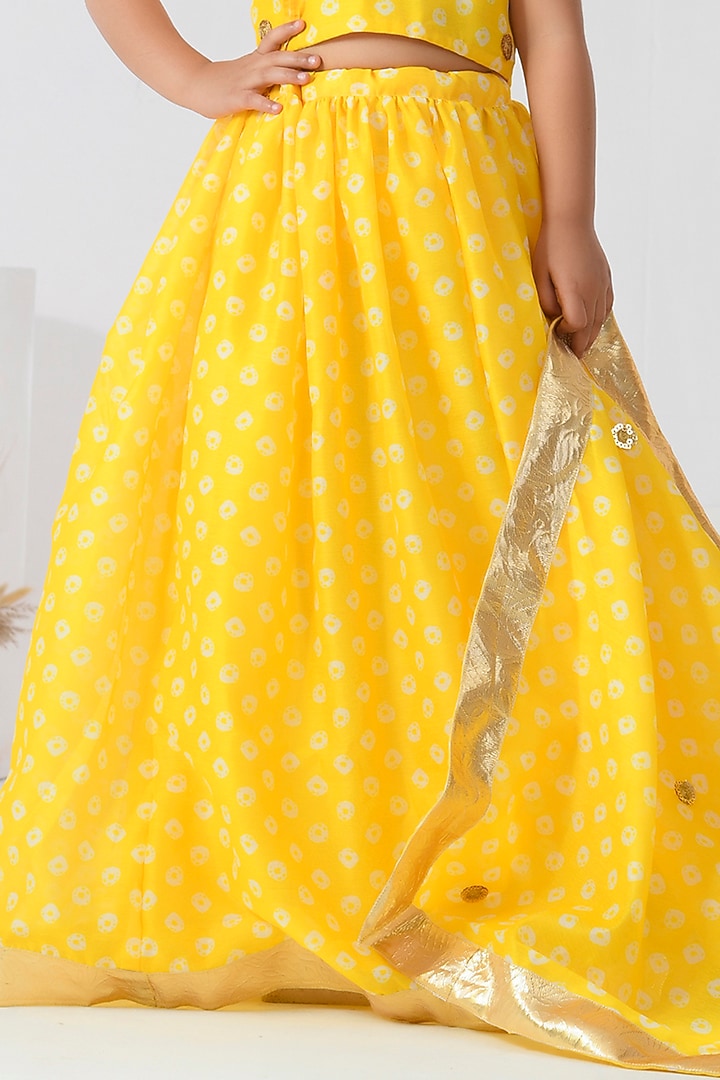 Yellow Chanderi Bandhani Printed Lehenga Set For Girls by Bannhi by Priyanka Rathore - kids at Pernia's Pop Up Shop