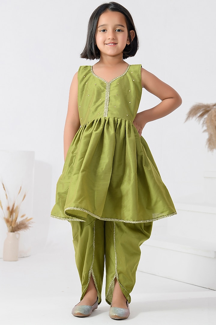 Green Taffeta Silk Dhoti Set For Girls by Bannhi by Priyanka Rathore - kids at Pernia's Pop Up Shop