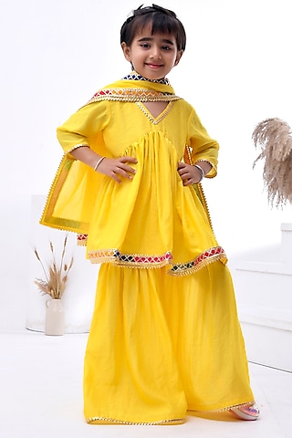 Yellow Chanderi Sharara Set For Girls by Bannhi by Priyanka Rathore - kids