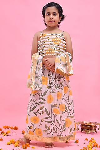 Off-White Chanderi Floral Printed Lehenga Set For Girls by Bannhi by Priyanka Rathore - kids