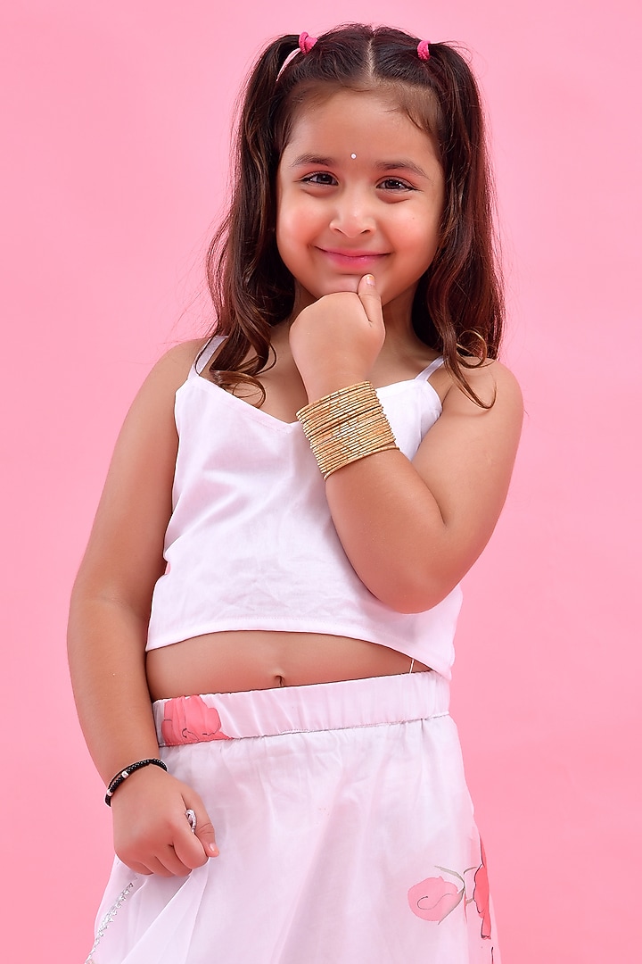 White Organza Floral Hand Painted Lehenga Set For Girls by Bannhi by Priyanka Rathore - kids at Pernia's Pop Up Shop