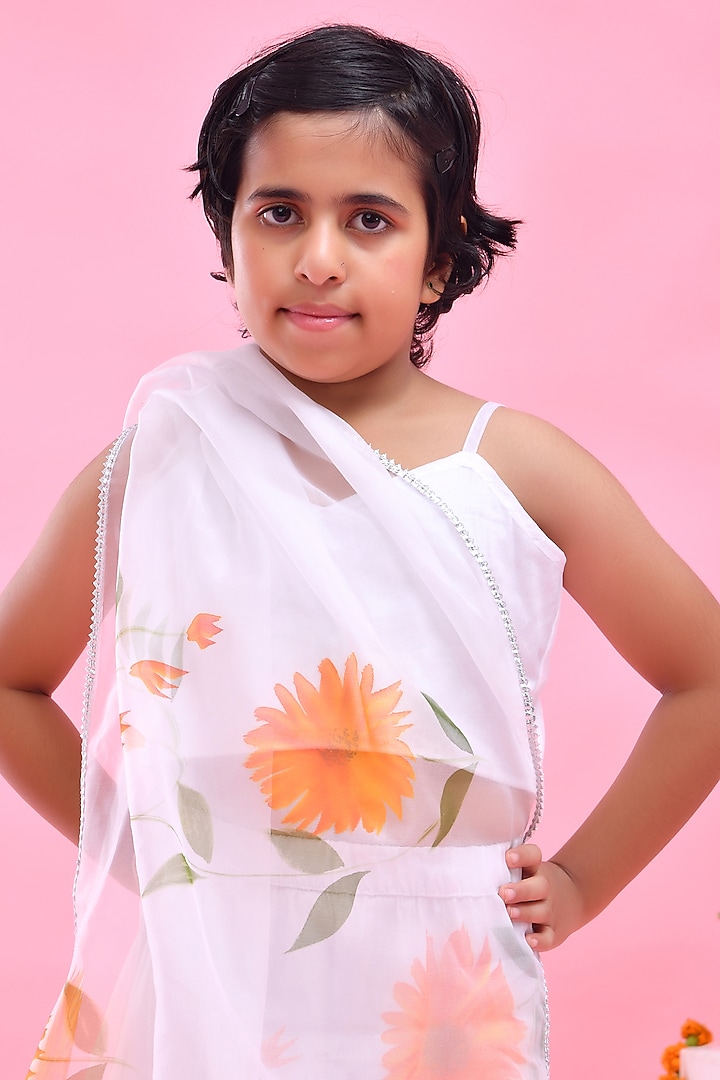 White Organza Floral Hand Painted Lehenga Set For Girls by Bannhi by Priyanka Rathore - kids at Pernia's Pop Up Shop