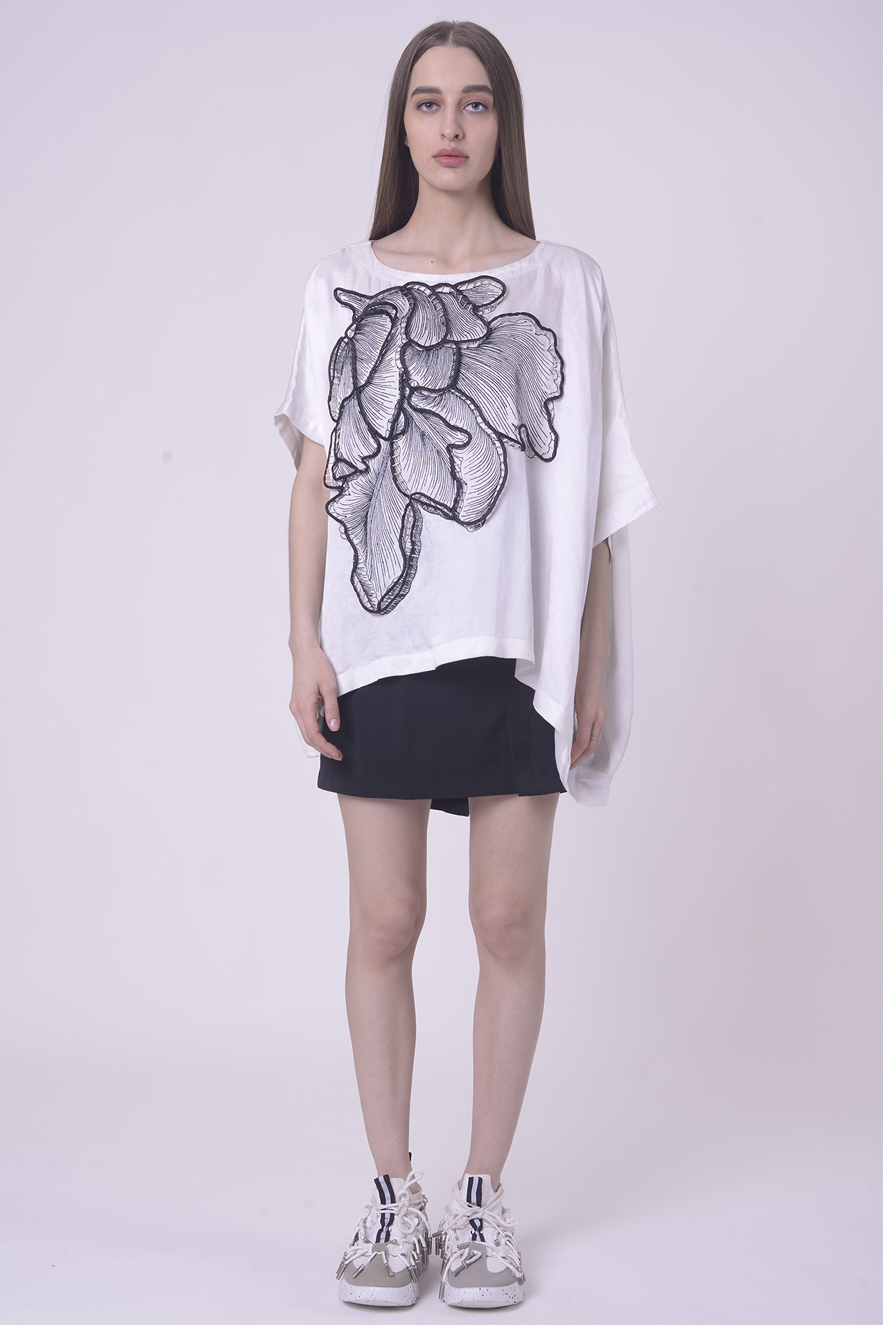 White Georgette Hand & Machine Embroidered Kaftan Top by Nitin Bal Chauhan at Pernia's Pop Up Shop