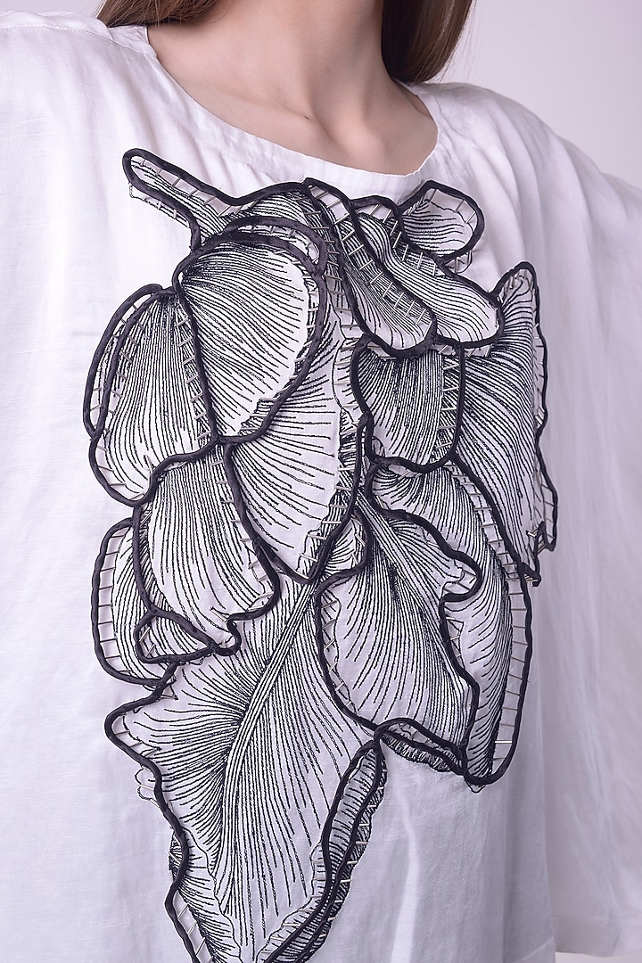 White Georgette Hand & Machine Embroidered Kaftan Top by Nitin Bal Chauhan at Pernia's Pop Up Shop