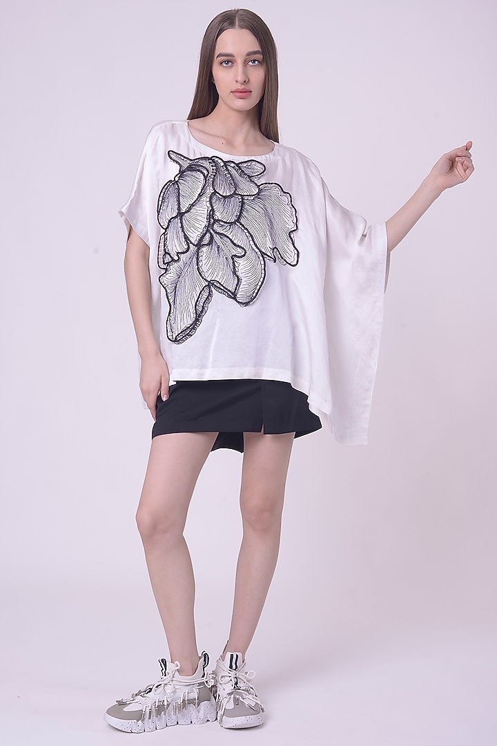 White Georgette Hand & Machine Embroidered Kaftan Top by Nitin Bal Chauhan at Pernia's Pop Up Shop