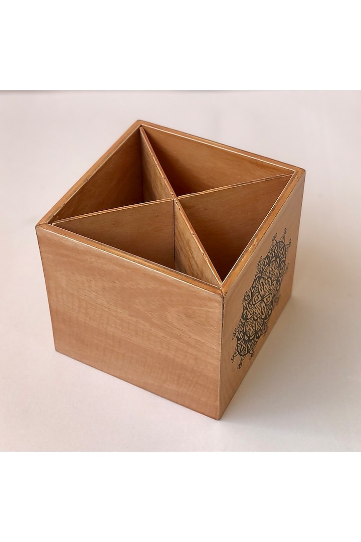 Brown Birch Wood Spoon Stand by BambaiSe at Pernia's Pop Up Shop
