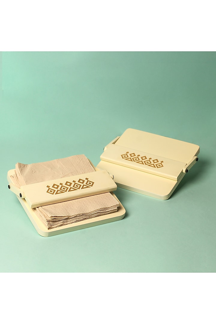 Off-White Wood Tissue Tray by BambaiSe
