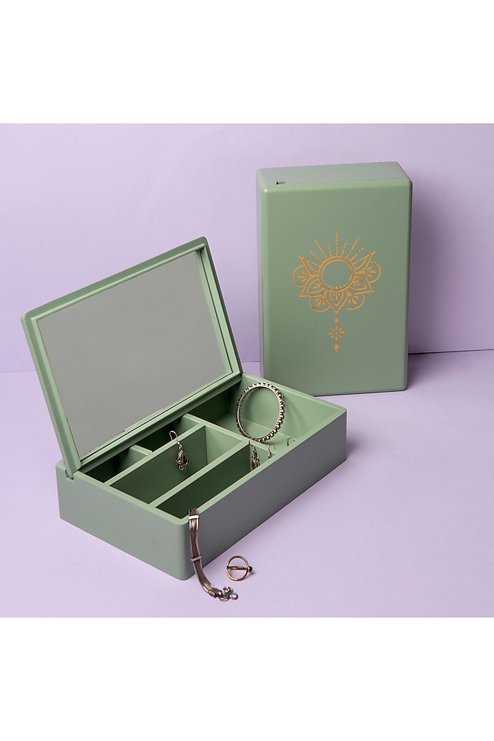 Pista Green Wood Accessories Box by BambaiSe at Pernia's Pop Up Shop