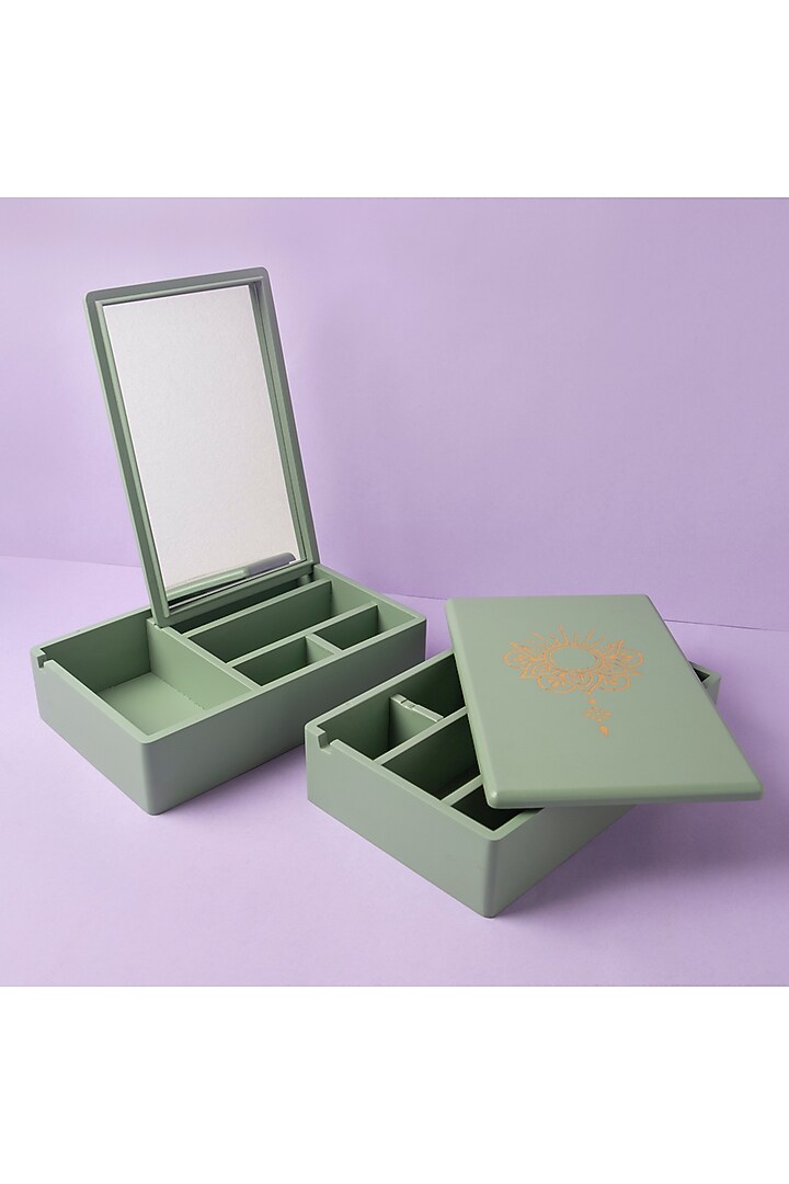 Pista Green Wood Accessories Box by BambaiSe at Pernia's Pop Up Shop
