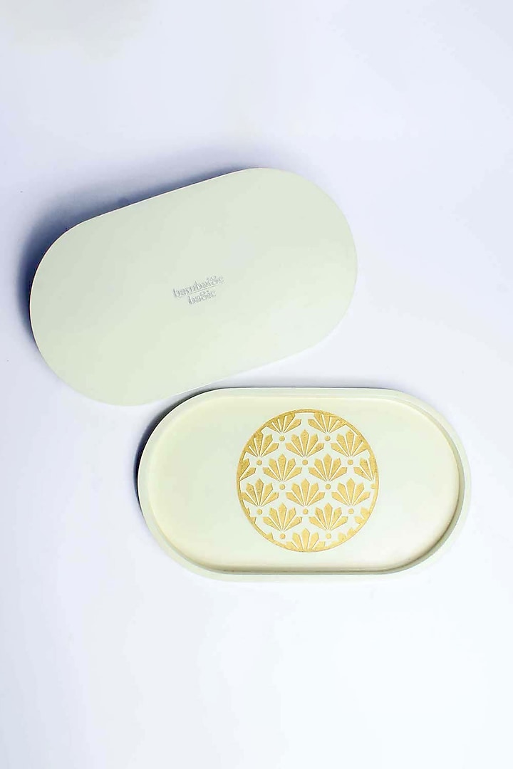 Off-White Premium MDF Oval Tray by BambaiSe
