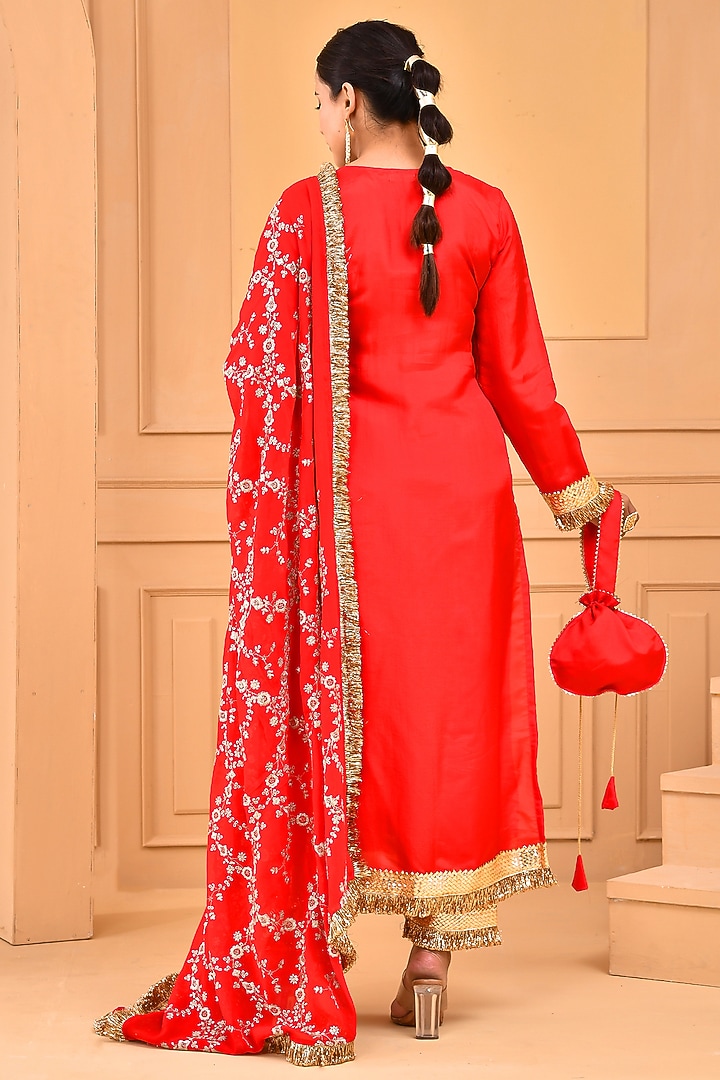 Red Uppada Silk Embroidered Kurta Set by Bannhi by Priyanka Rathore at Pernia's Pop Up Shop