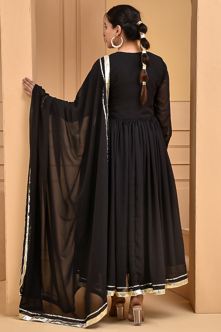 Black Georgette Gota Lace Work Party Wear Anarkali Set by Bannhi by Priyanka Rathore at Pernia's Pop Up Shop